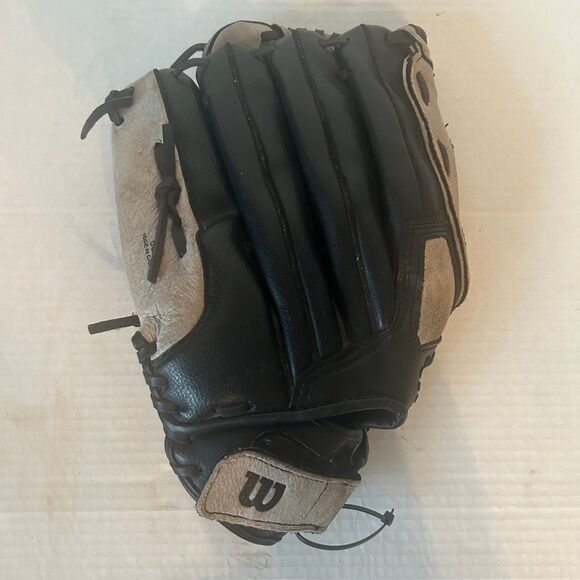 Wilson A360 Black Gray Leather 13” Softball Glove AO3RS15 Right Hand Throw - Picture 3 of 4
